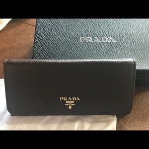 Prada Vitello Daino Wallet